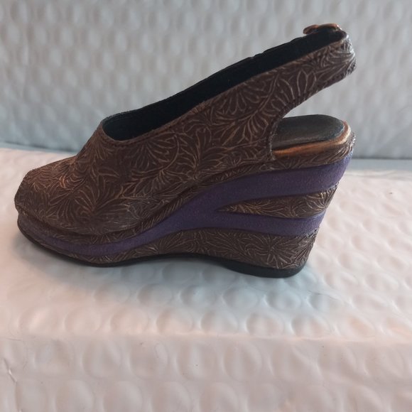 Just The Right Shoe By Raine Golden Leaf Mini Figurine 25098 - Picture 2 of 9